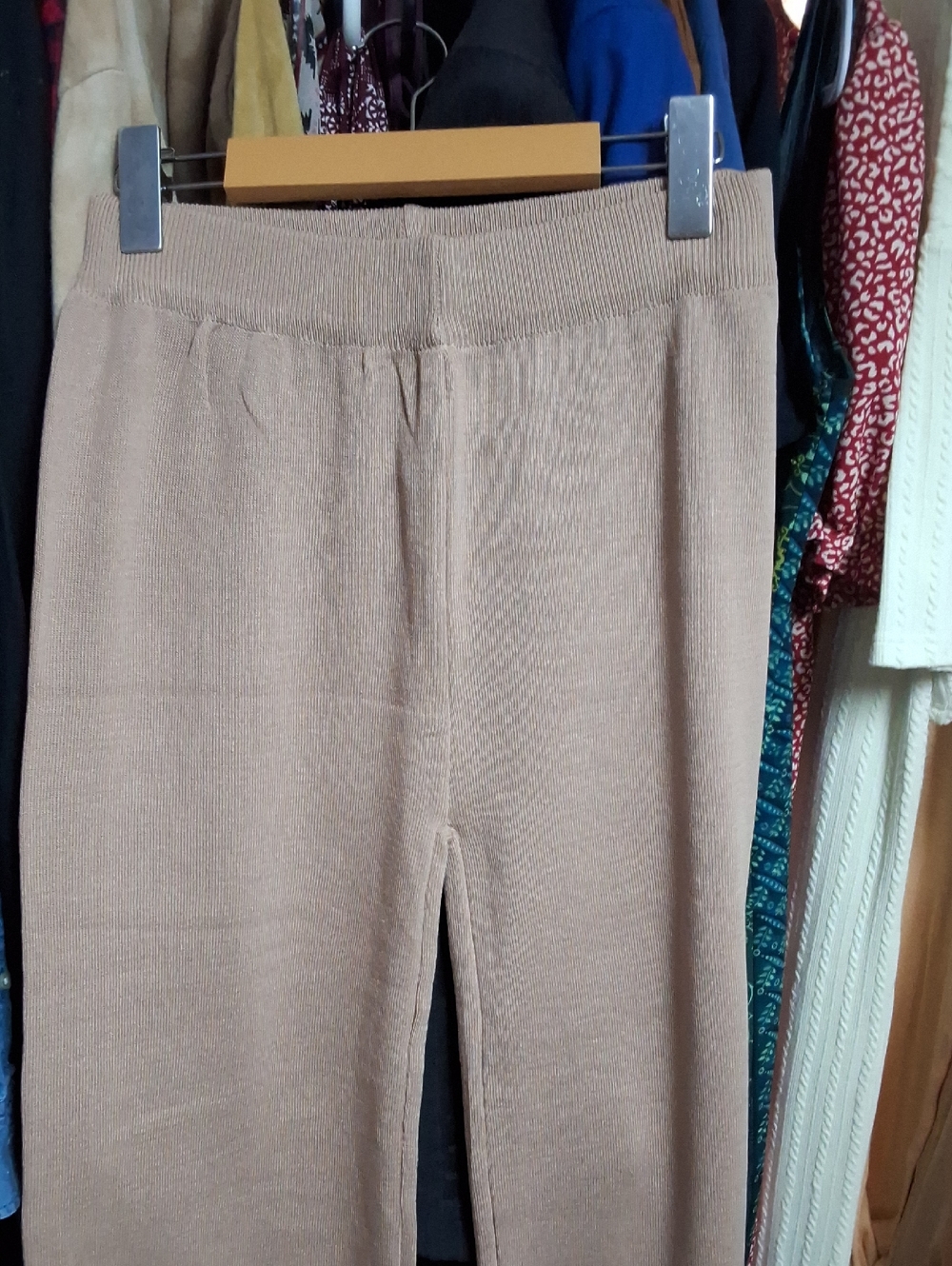 NO BRAND brown/creme Ribbed wide stretch pants (one size)